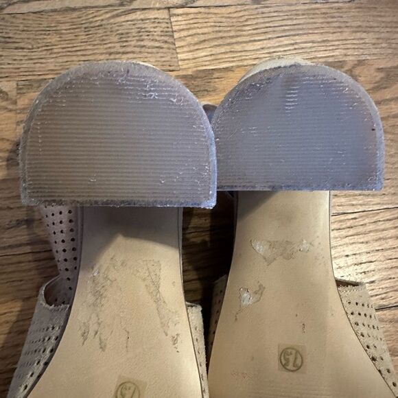 Women Steve Madden Reda Taupe Sandal Side Cutout Ankle Strap Tan 7.5 - Picture 8 of 9